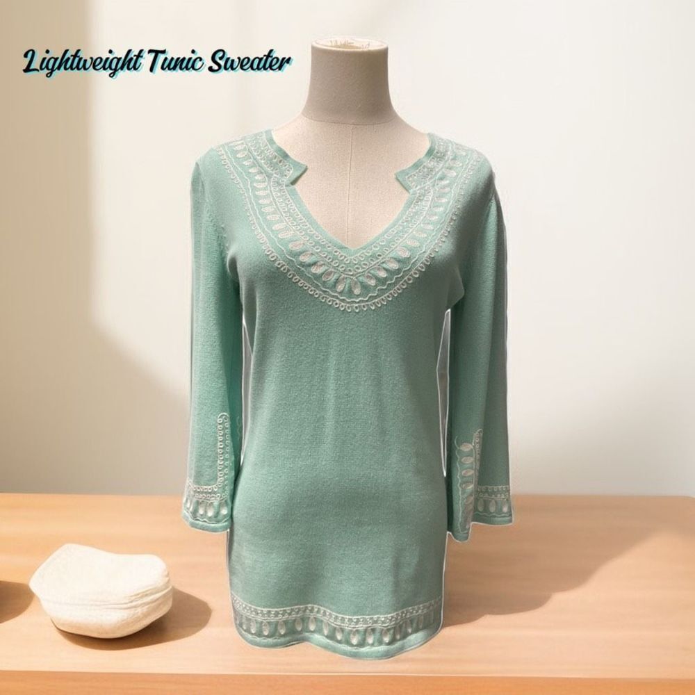 Lightweight Mint Green Tunic Sweater - Women's V-Neck